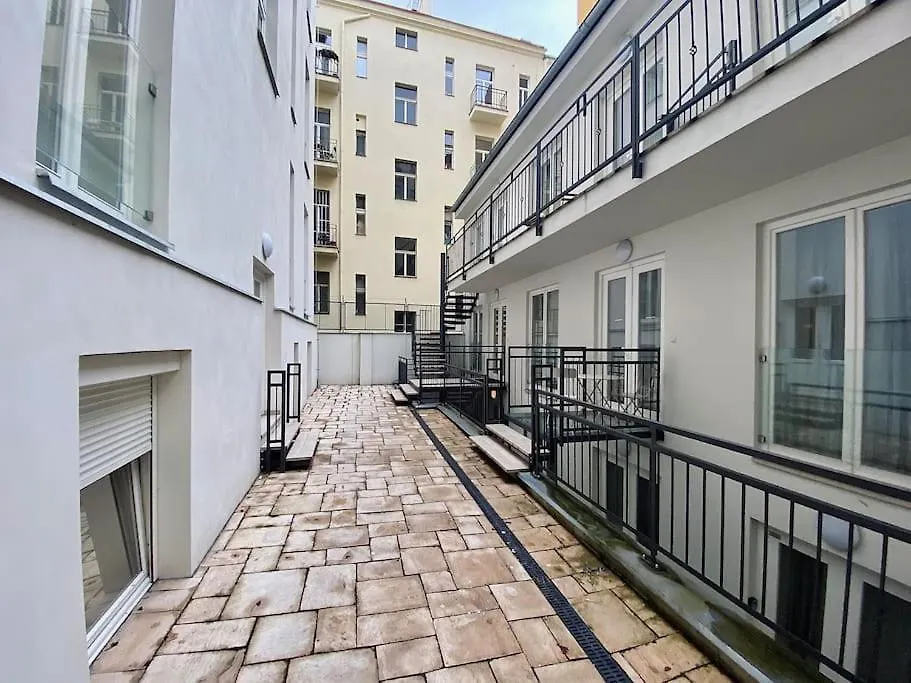 Urban Downtown Studio Prague Apartment