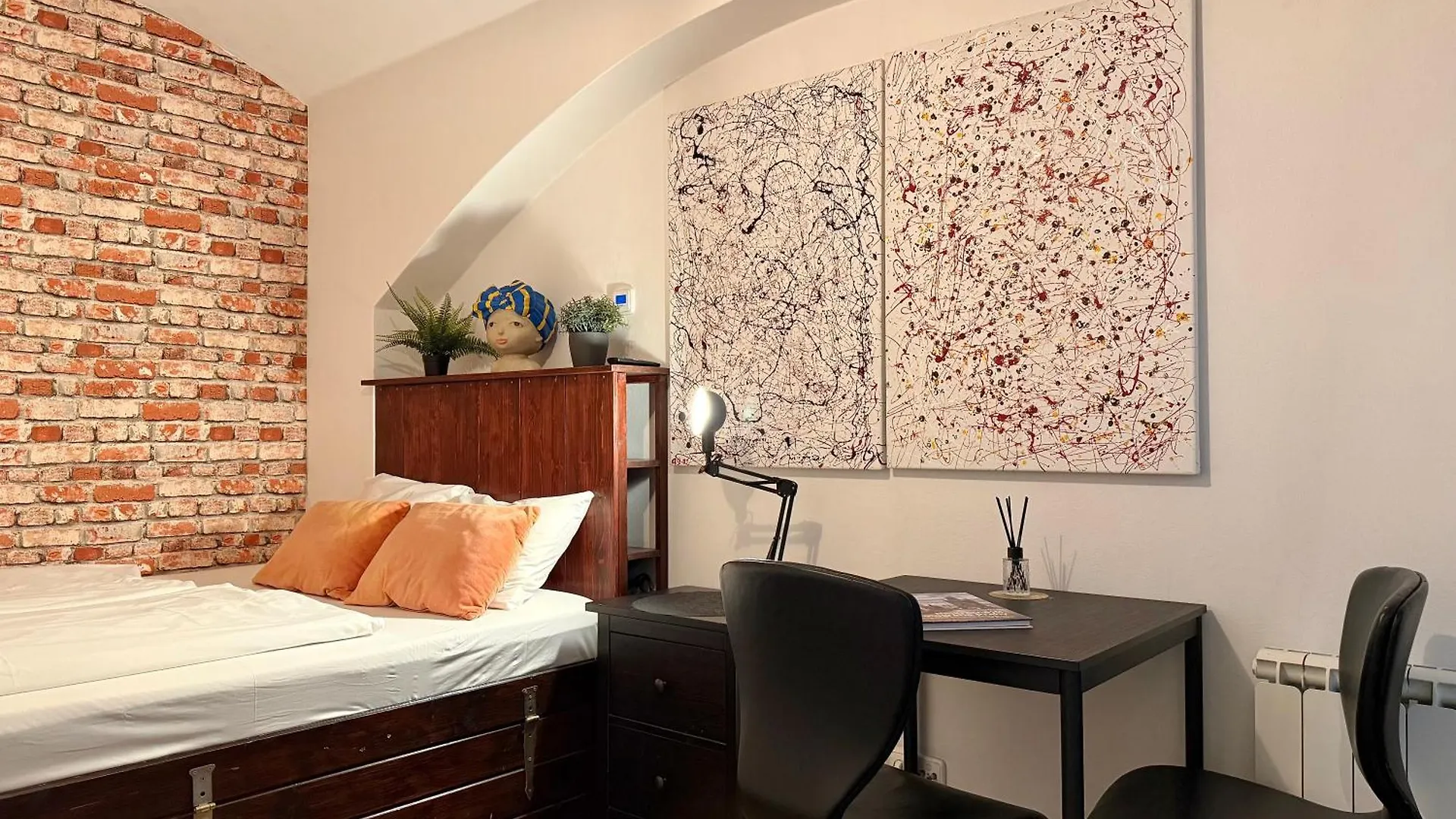 Urban Downtown Studio Prague
