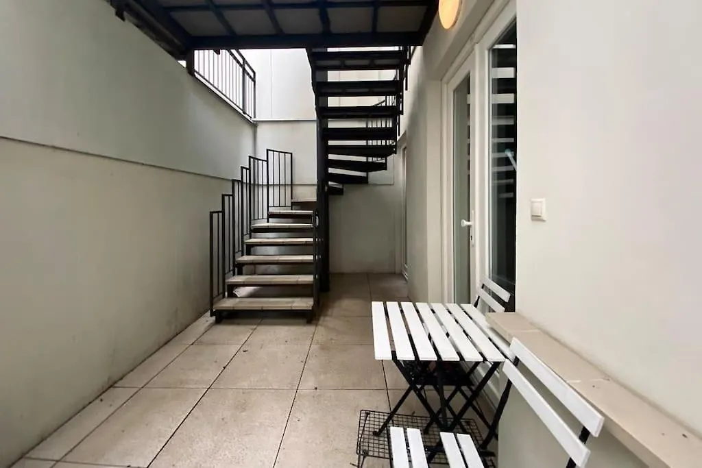 Urban Downtown Studio location